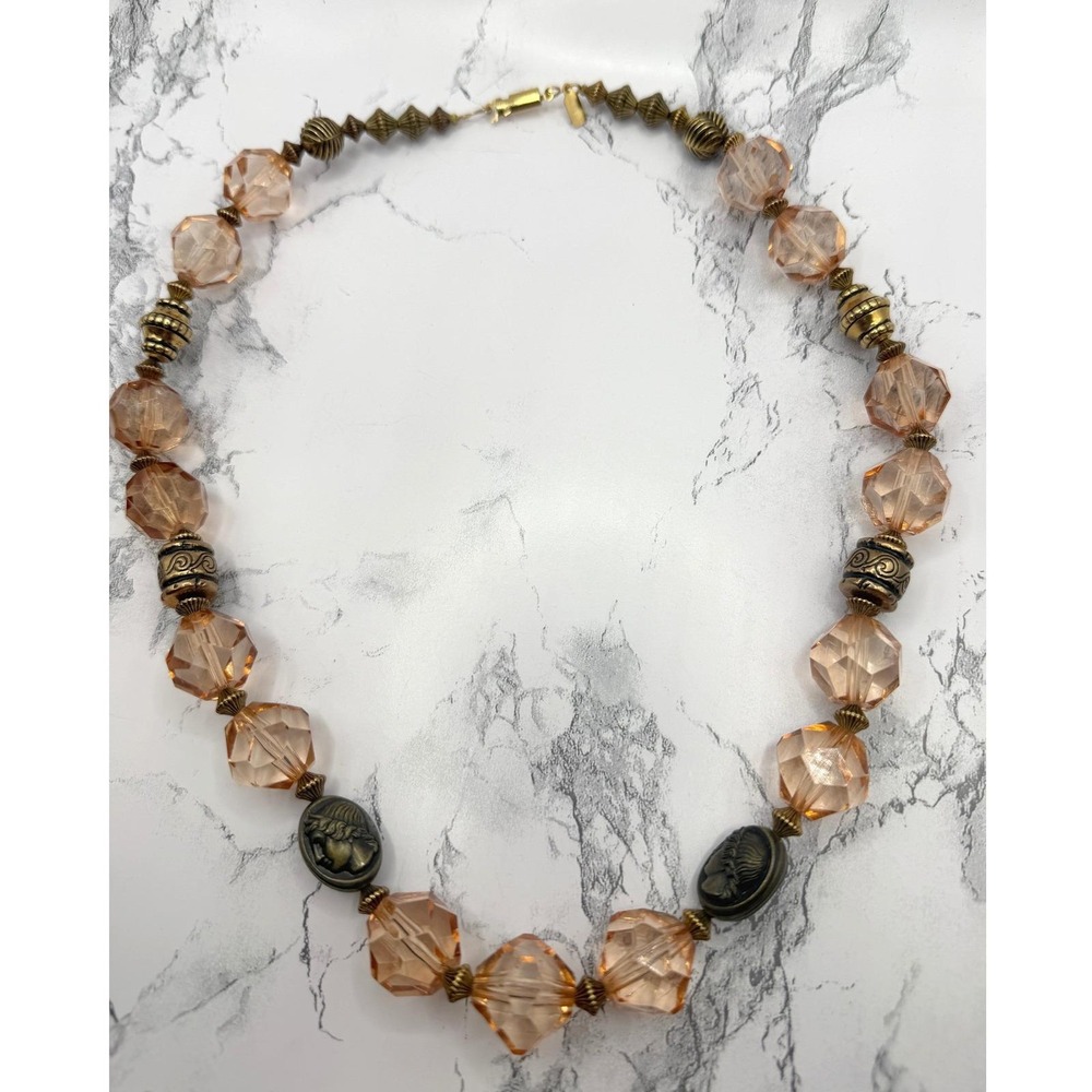 ME‎ Makeover Essentials Roman Cameo Peach Faceted Bead Necklace 22"
